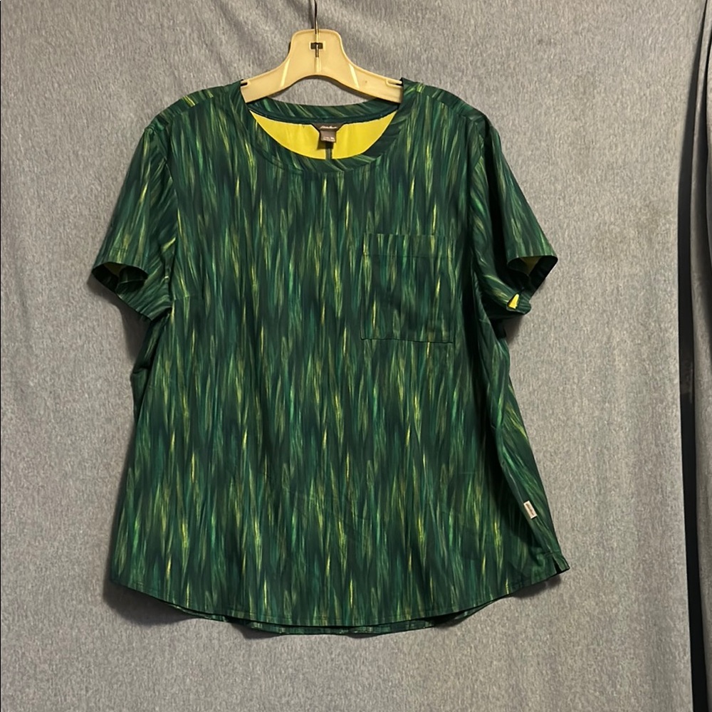 Eddie Bauer Green short sleeve Sleeve Blouse NWOT